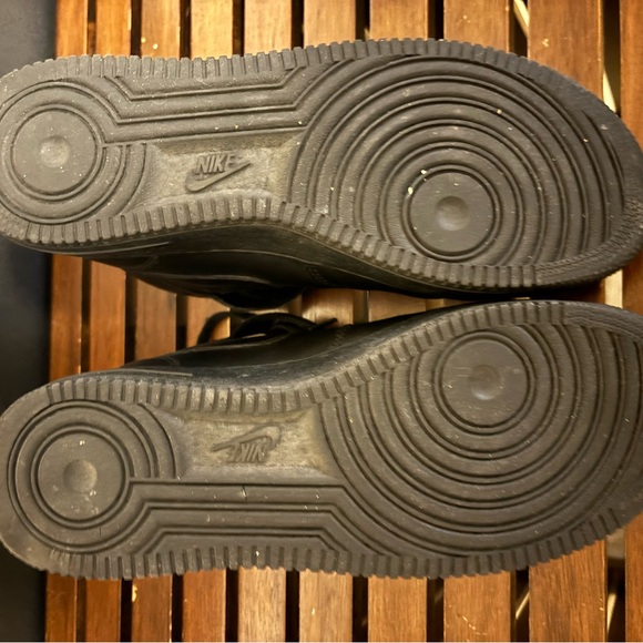 Nike Men's Black Air Force 1s High-Top Sneakers Size 10.5 - Picture 10 of 10